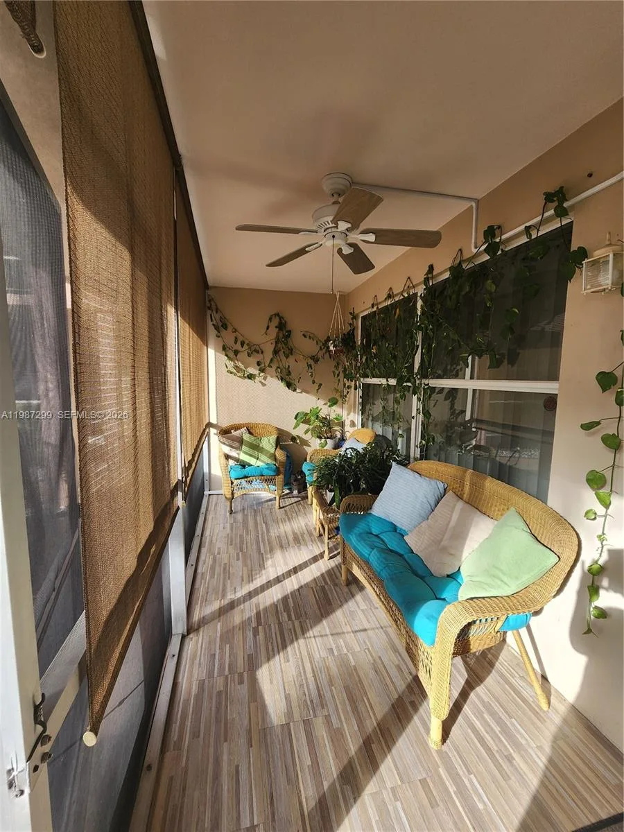 100 SE 6th Ave # 107, Pompano Beach, FL 33060 photo 4