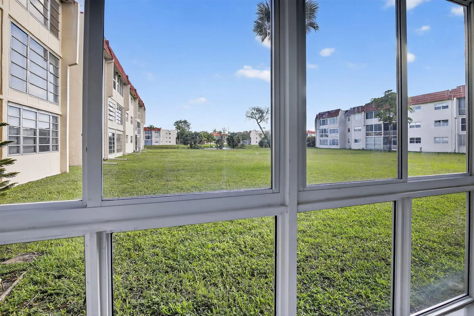2951 Sunrise Lakes Drive E # 107, Sunrise, FL 33322 photo 11