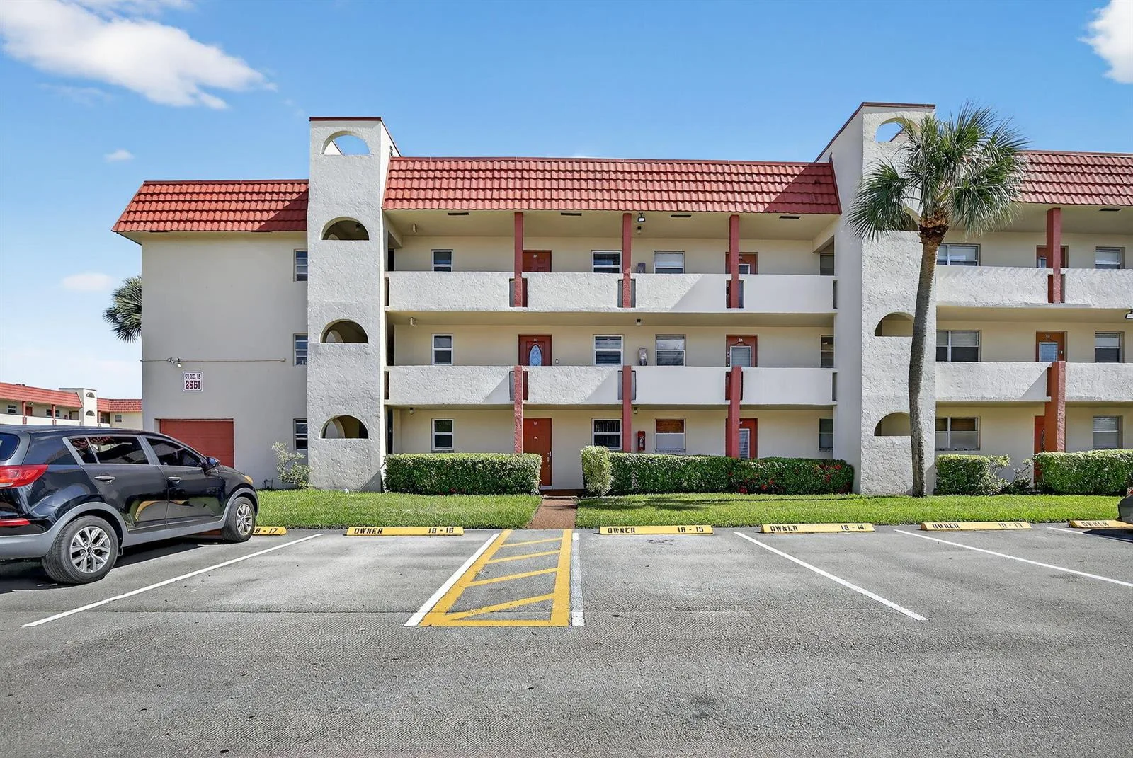 2951 Sunrise Lakes Drive E # 107, Sunrise, FL 33322 photo 2