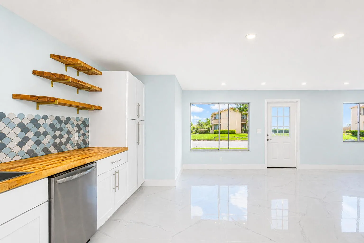 303 Knotty Pine Circle # A-1, FL 33463 photo 6