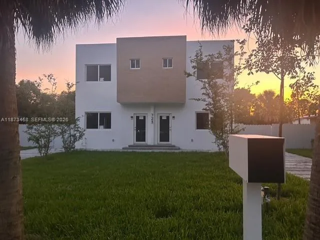 723 NW 19th Ave # B, Fort Lauderdale, FL 33311 photo 4