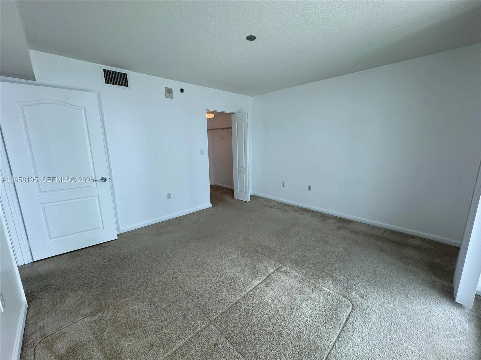 1200 BRICKELL BAY DR # 3405, Miami, FL 33131 photo 10