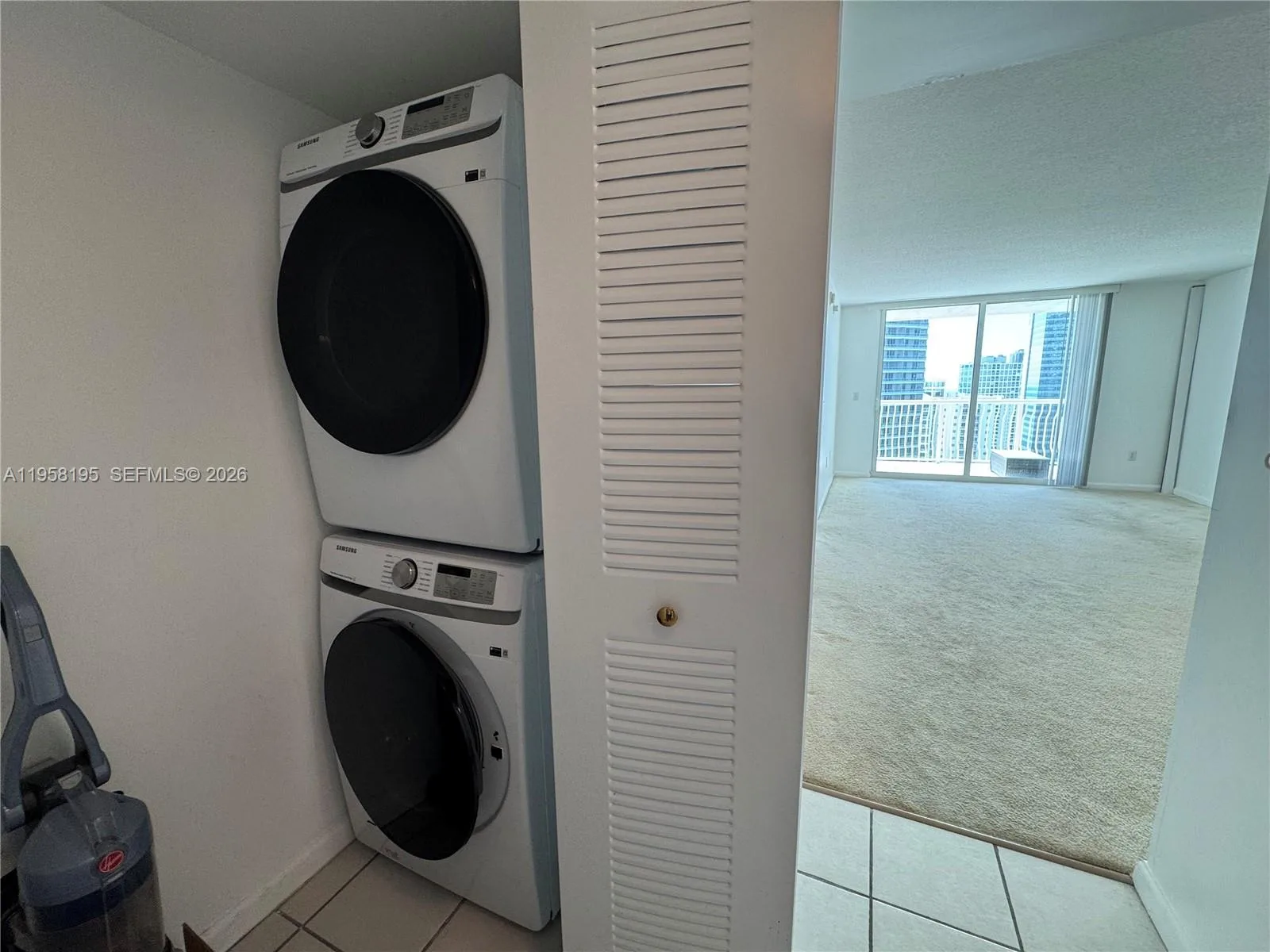 1200 BRICKELL BAY DR # 3405, Miami, FL 33131 photo 12