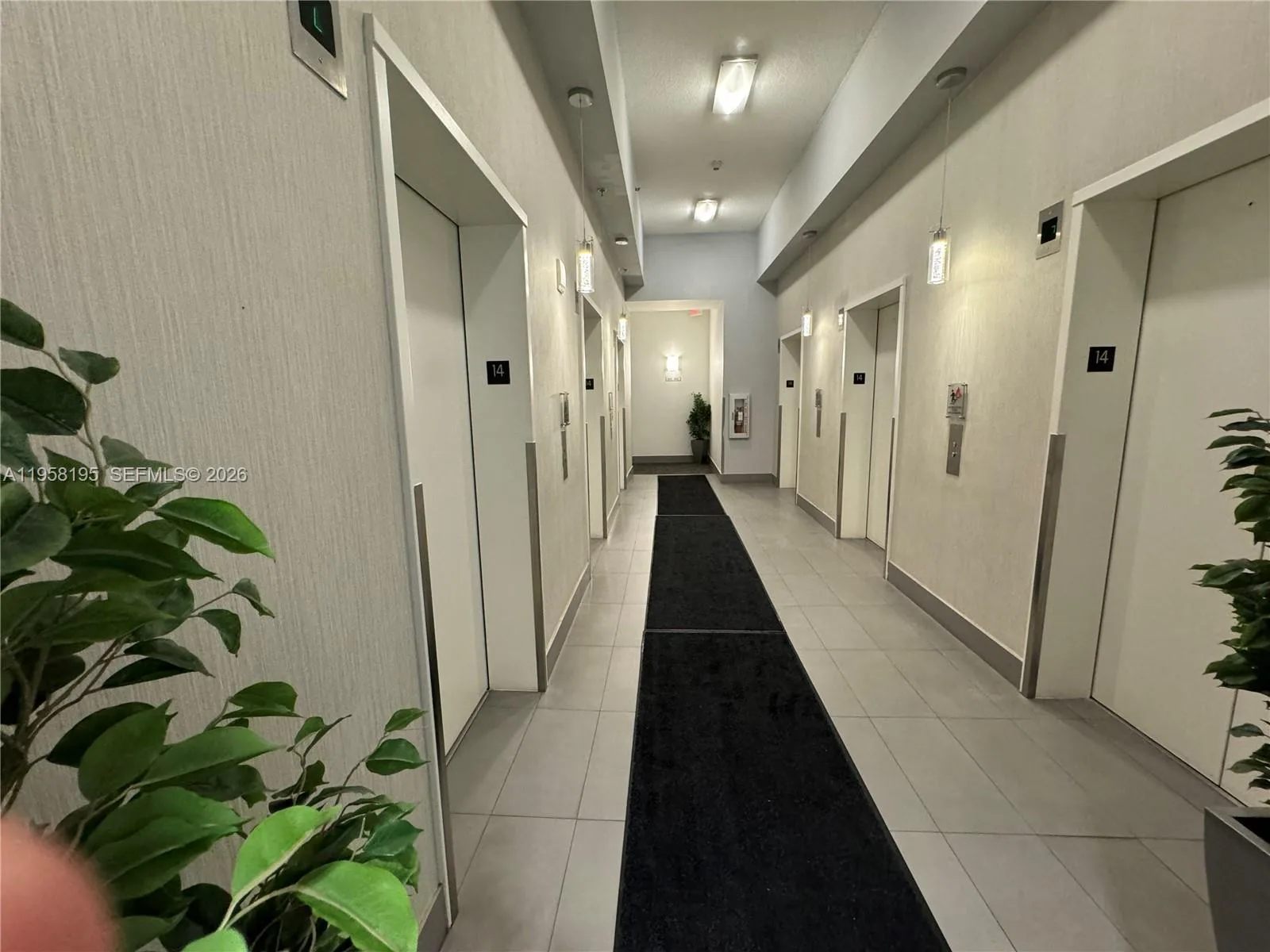 1200 BRICKELL BAY DR # 3405, Miami, FL 33131 photo 2