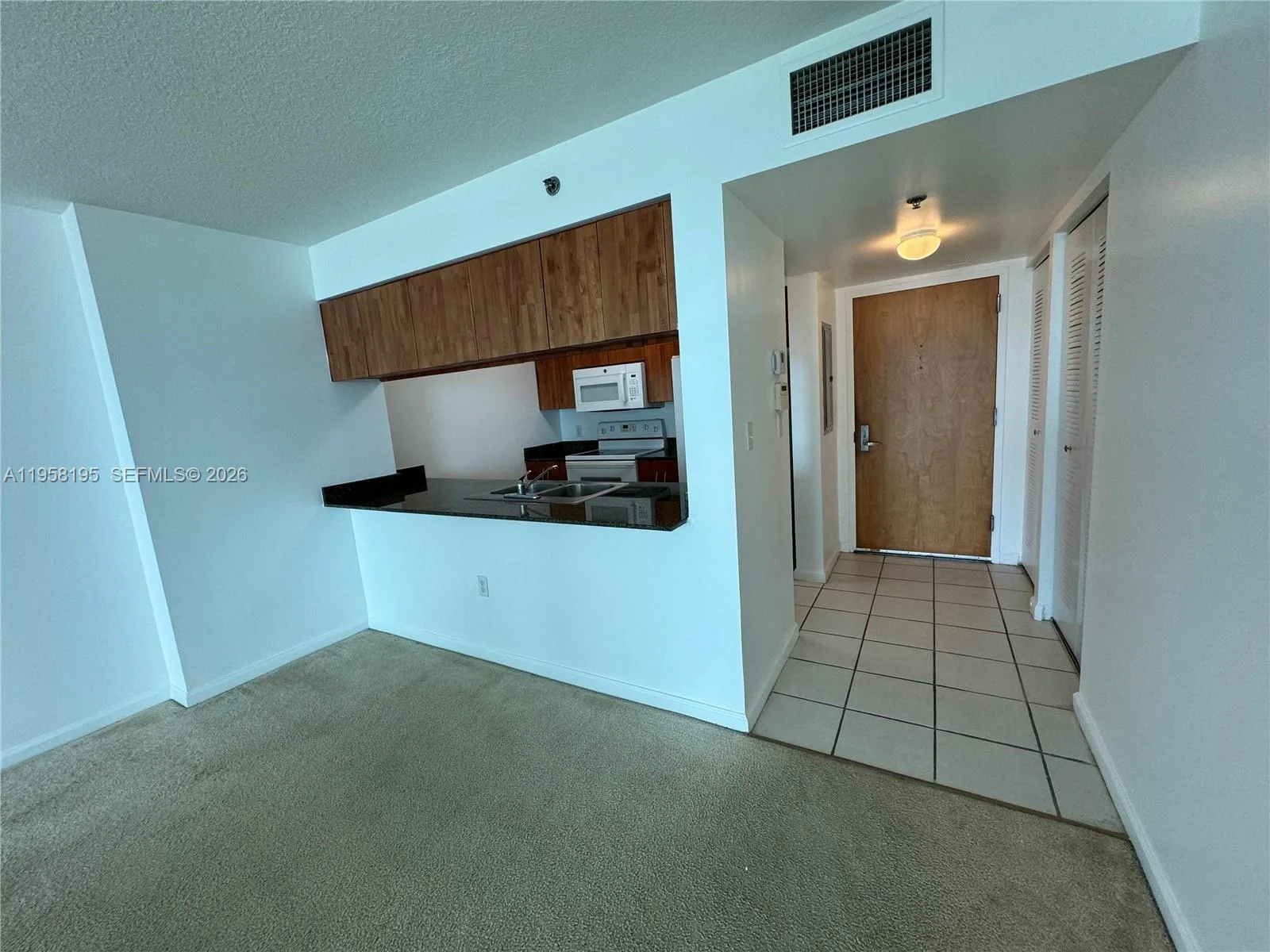 1200 BRICKELL BAY DR # 3405, Miami, FL 33131 photo 5