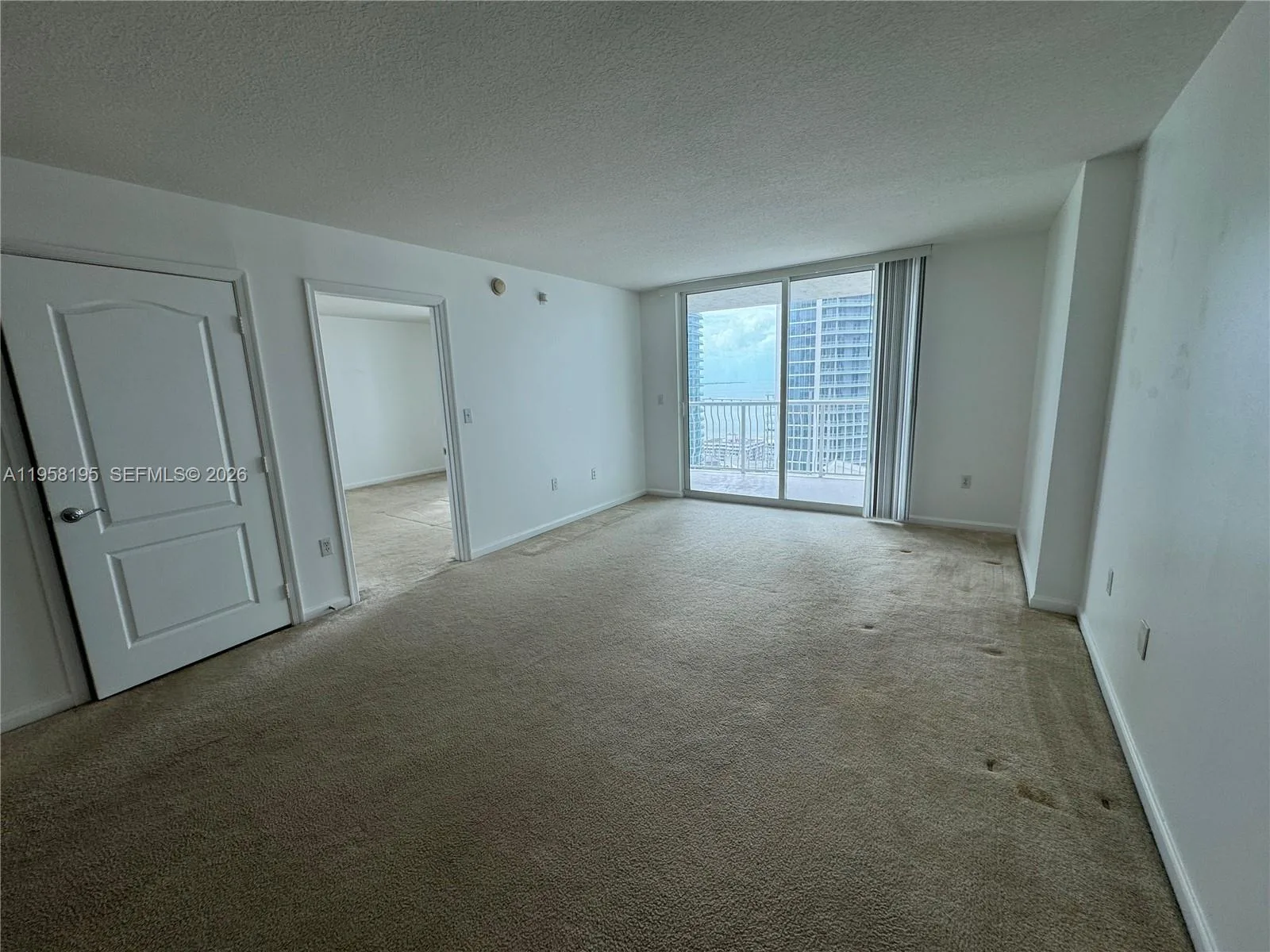 1200 BRICKELL BAY DR # 3405, Miami, FL 33131 photo 6