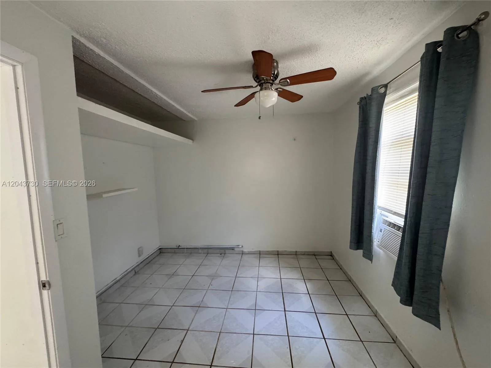 215 Columbus Pkwy, Hollywood, FL 33021 photo 6