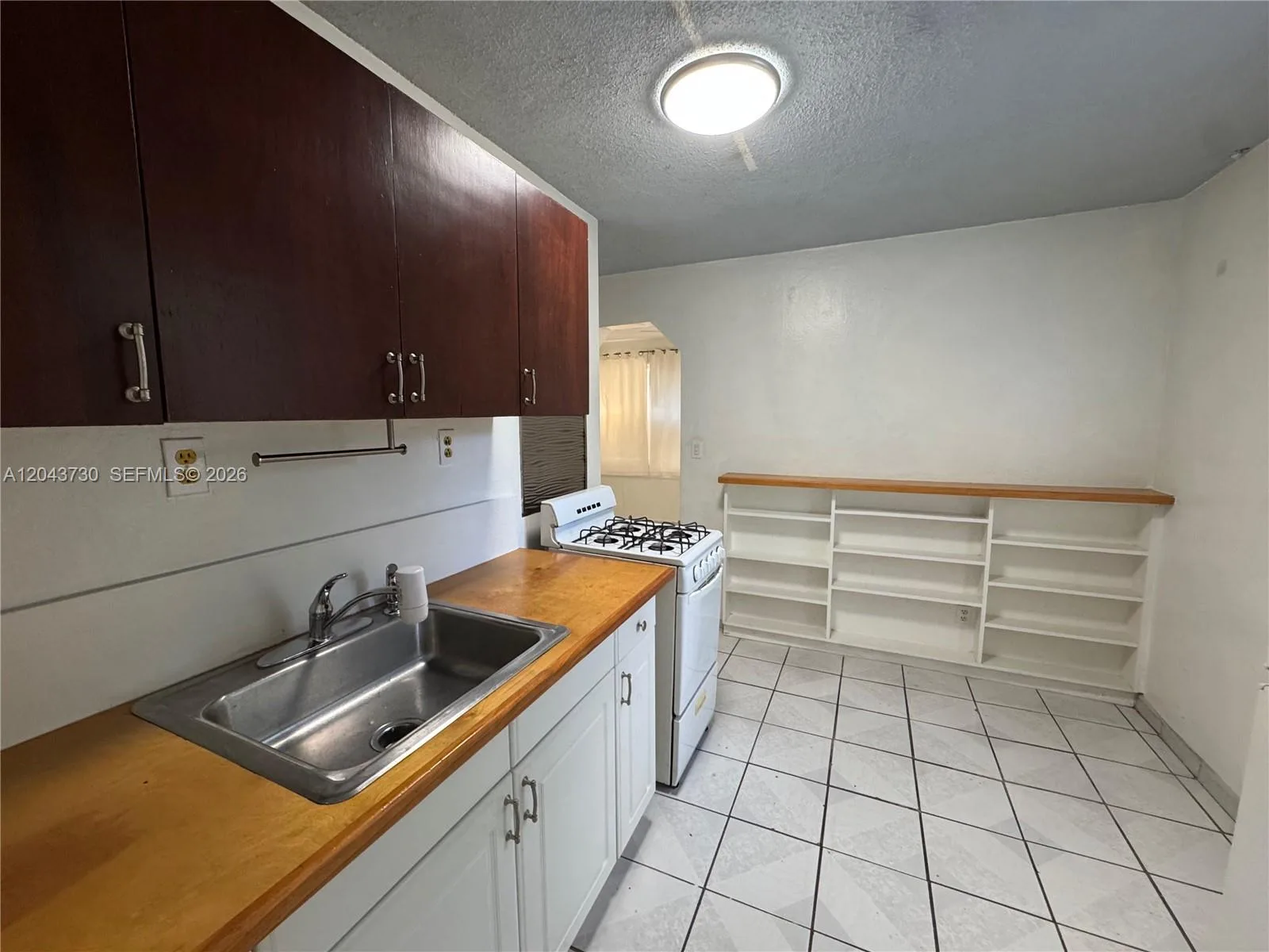 215 Columbus Pkwy, Hollywood, FL 33021 photo 9