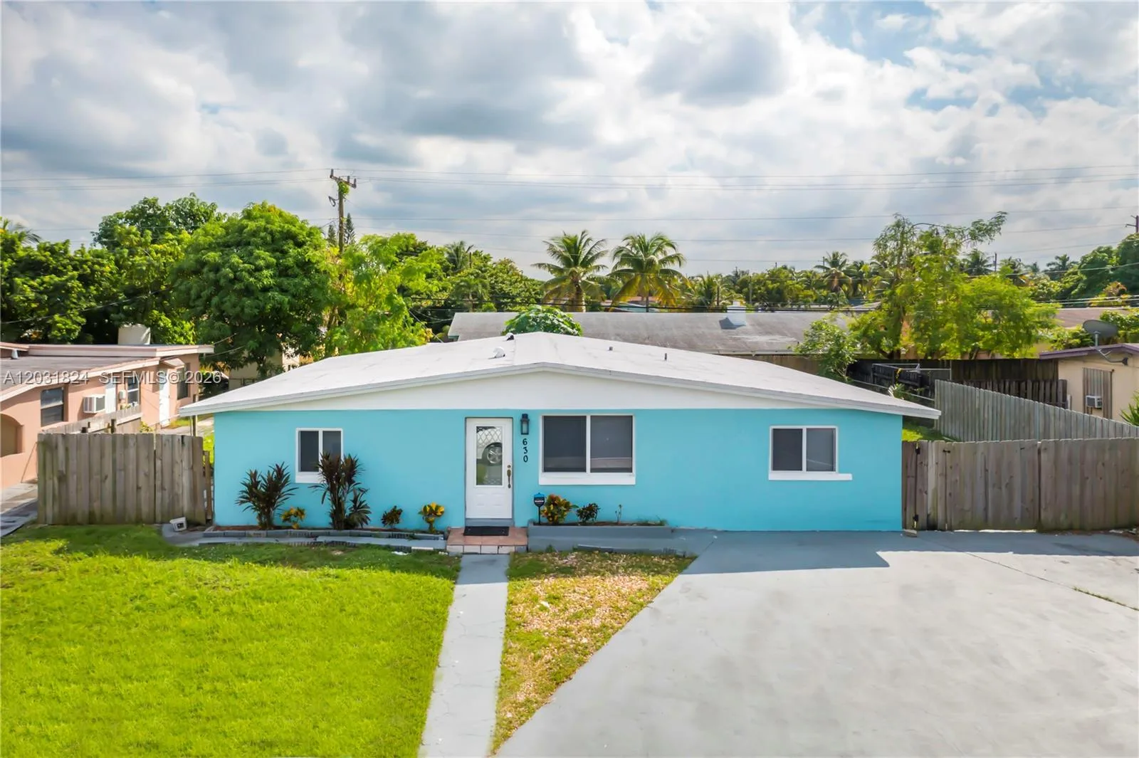 630 NW 199th St, Miami Gardens, FL 33169