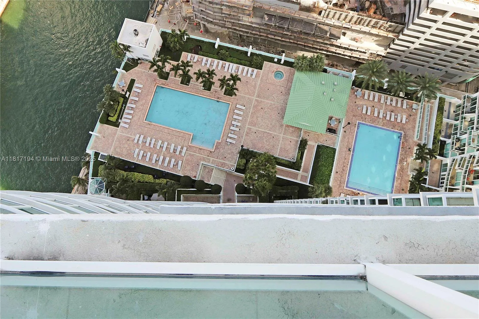 31 SE 5th St # 3916, Miami, FL 33131 photo 3