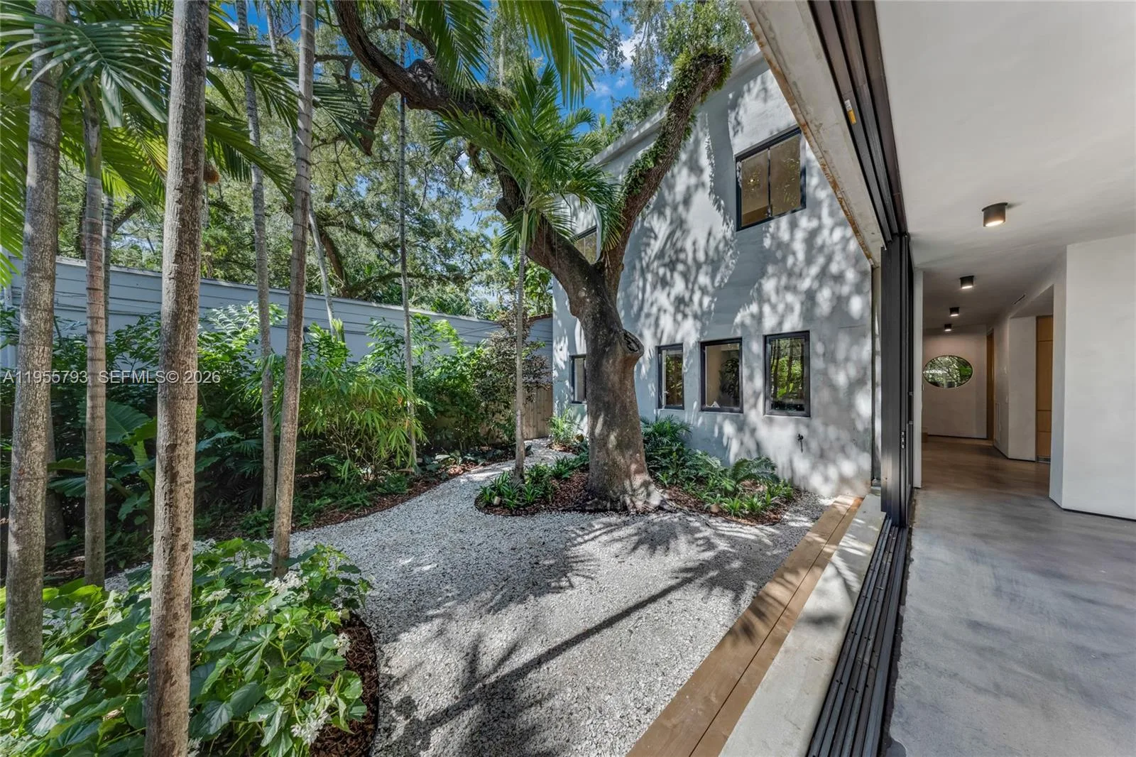 1000 NW 9th Ct, Miami, FL 33136 photo 7