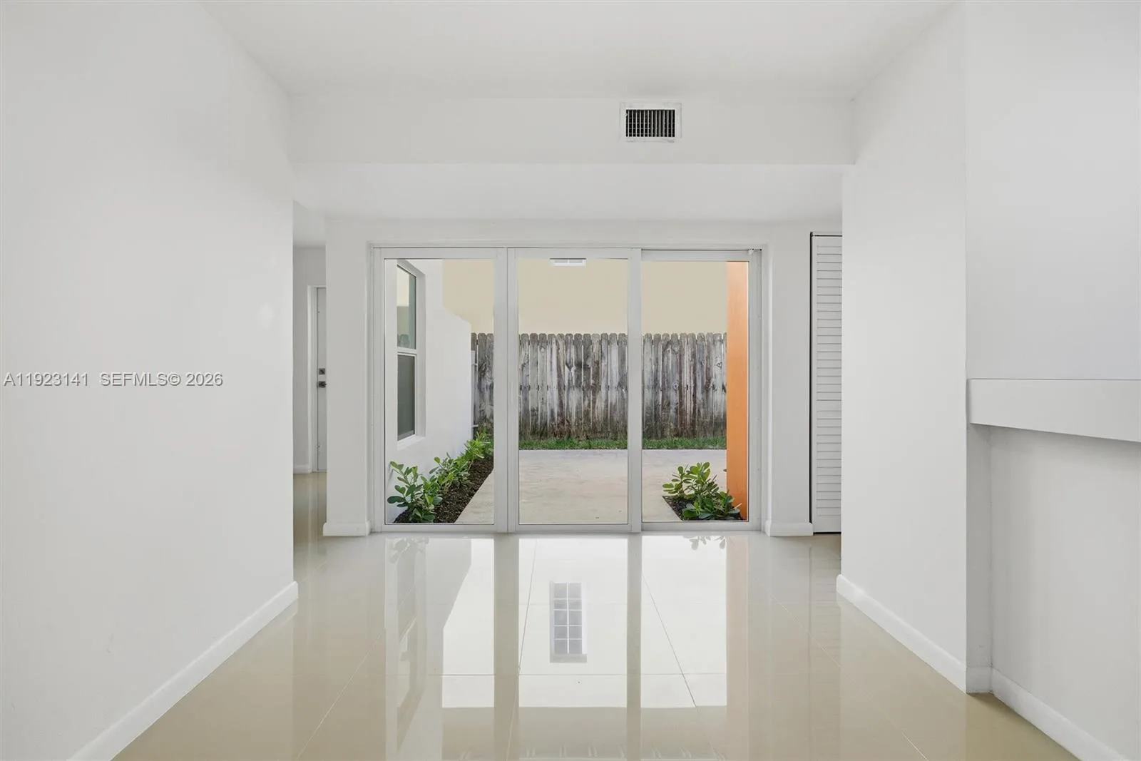 1045 SW 25th Ave, Miami, FL 33135 photo 3