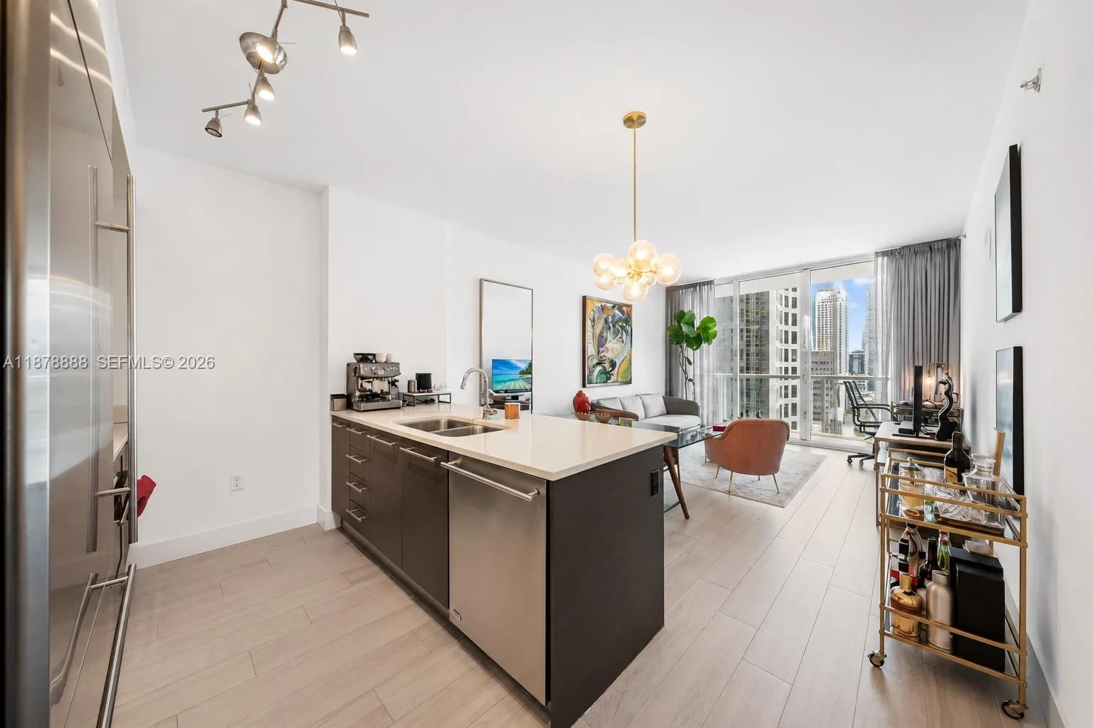 55 SE 6th St # 1908, Miami, FL 33131 photo 2