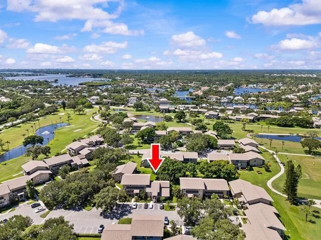 18460 SE Wood Haven Lane # H, Jupiter, FL 33469