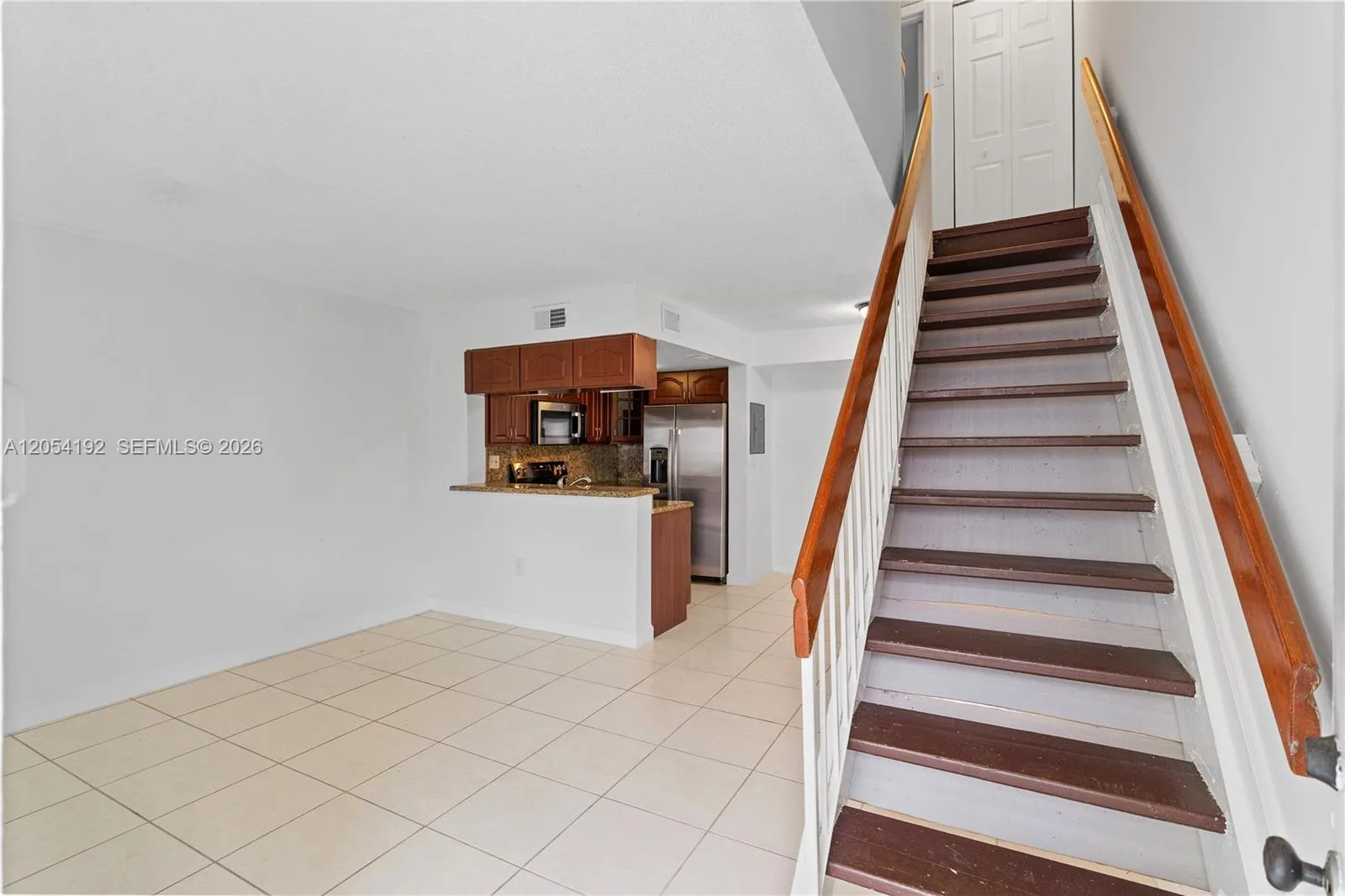 8585 NW 6th Ln # 9-208, Miami, FL 33126 photo 4