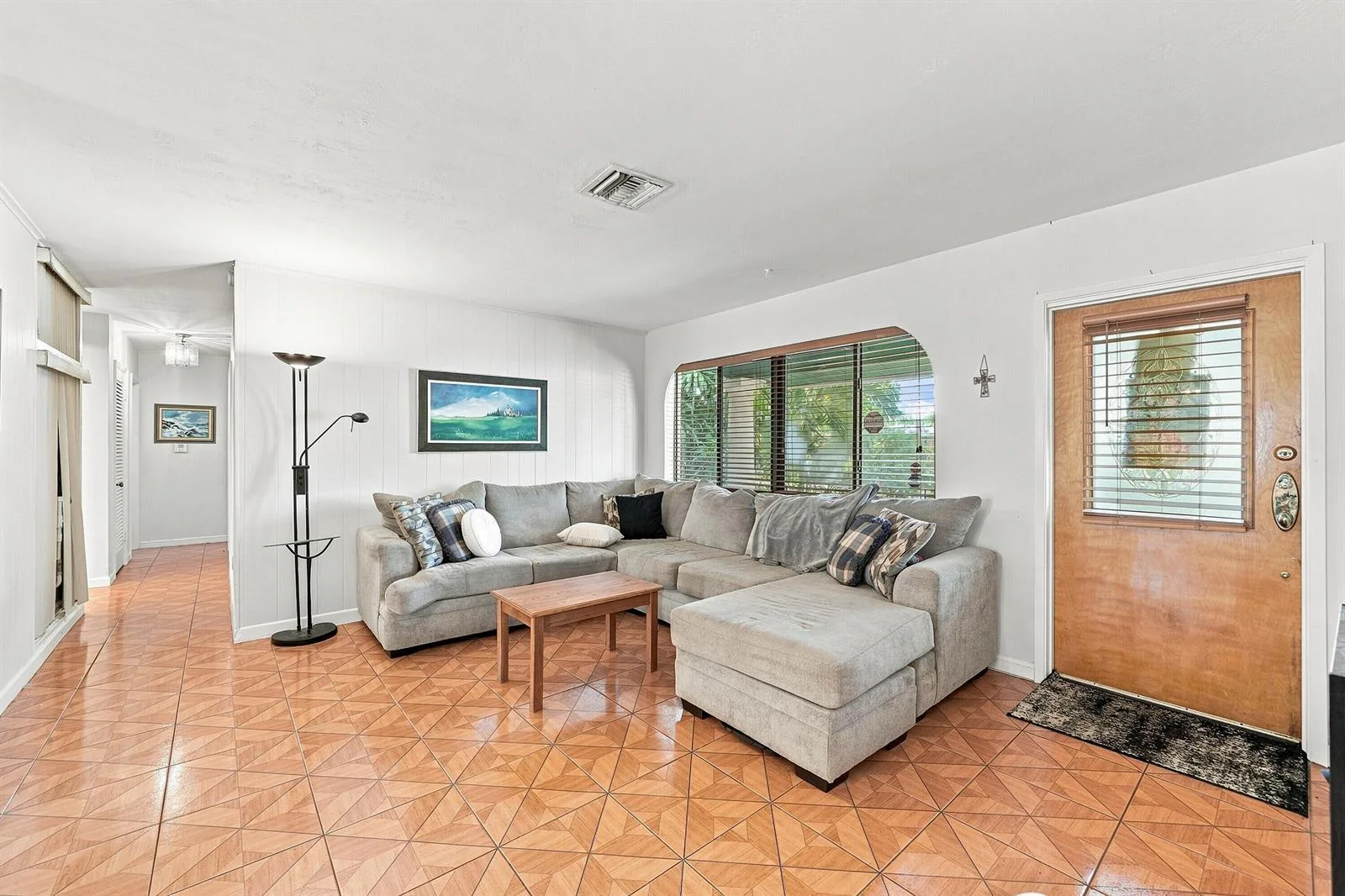 2511 NE 12TH Court, Pompano Beach, FL 33062 photo 7