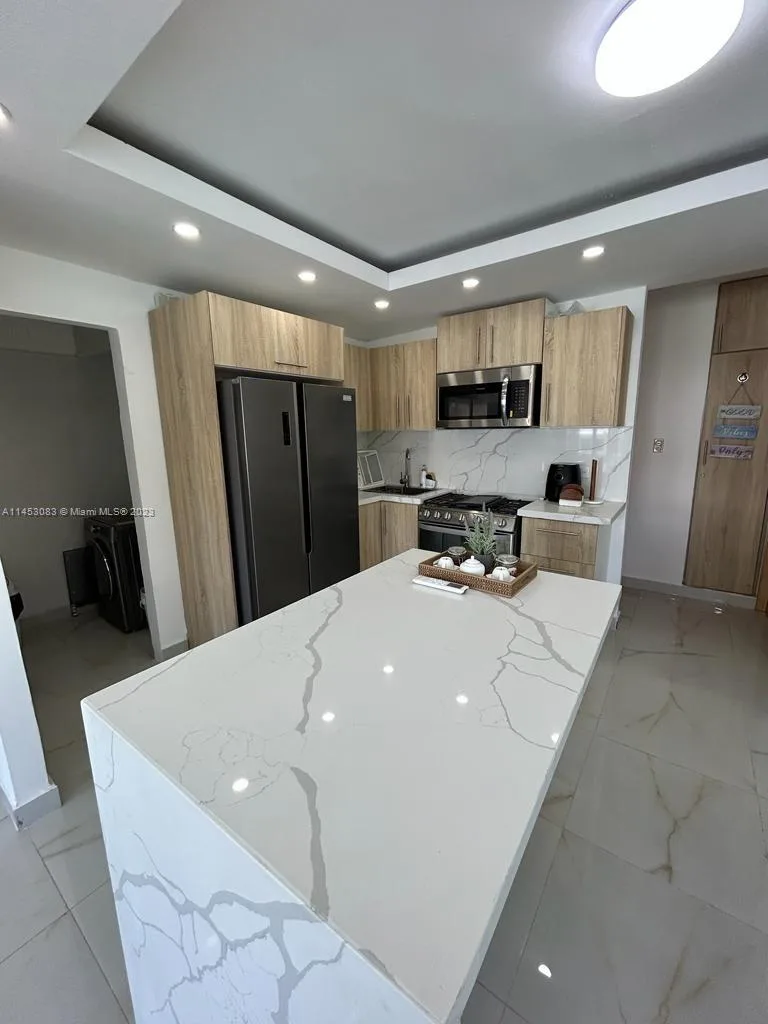 2222 Carretera Sanchez # 202, CA 91000 — zdjęcie 3