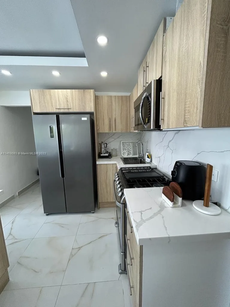 2222 Carretera Sanchez # 202, CA 91000 — zdjęcie 4