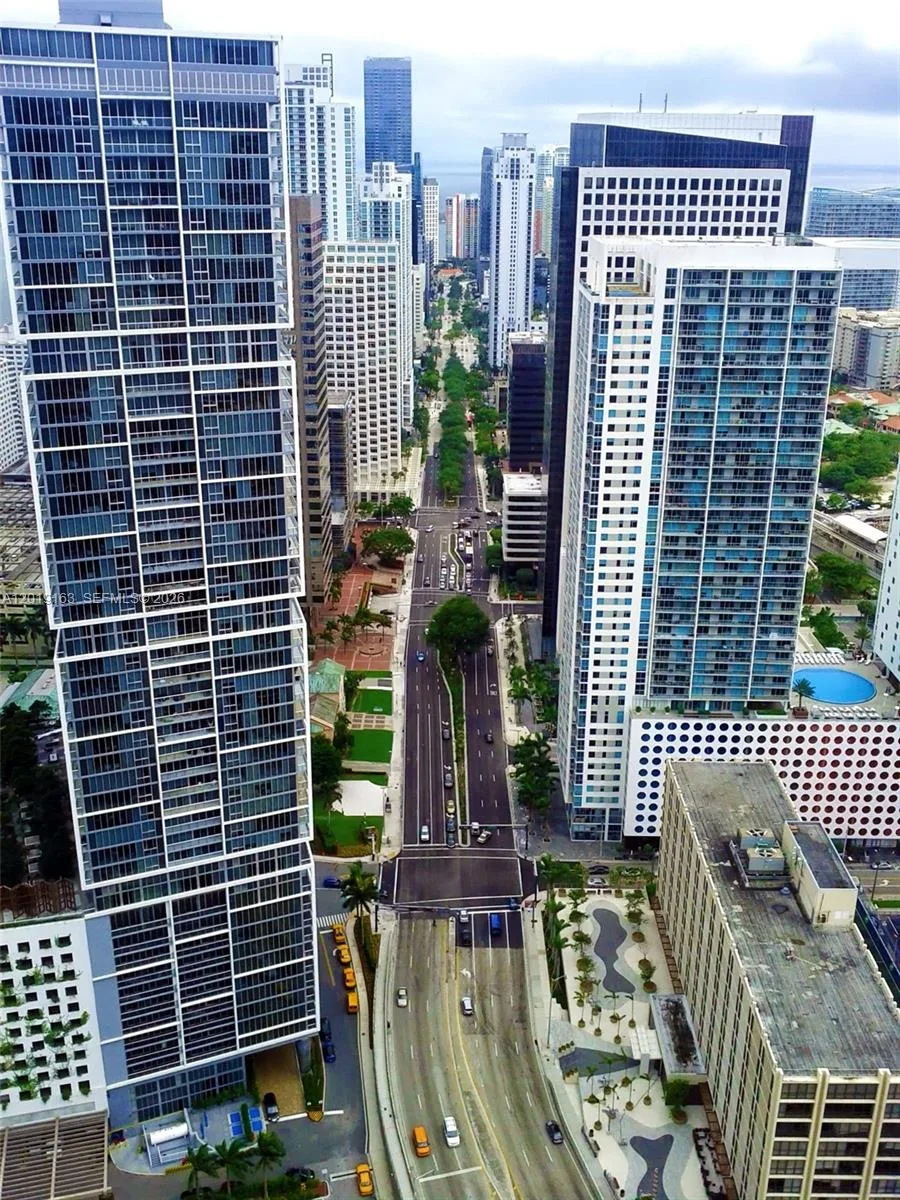 200 Biscayne Boulevard Way # 4904, Miami, FL 33131