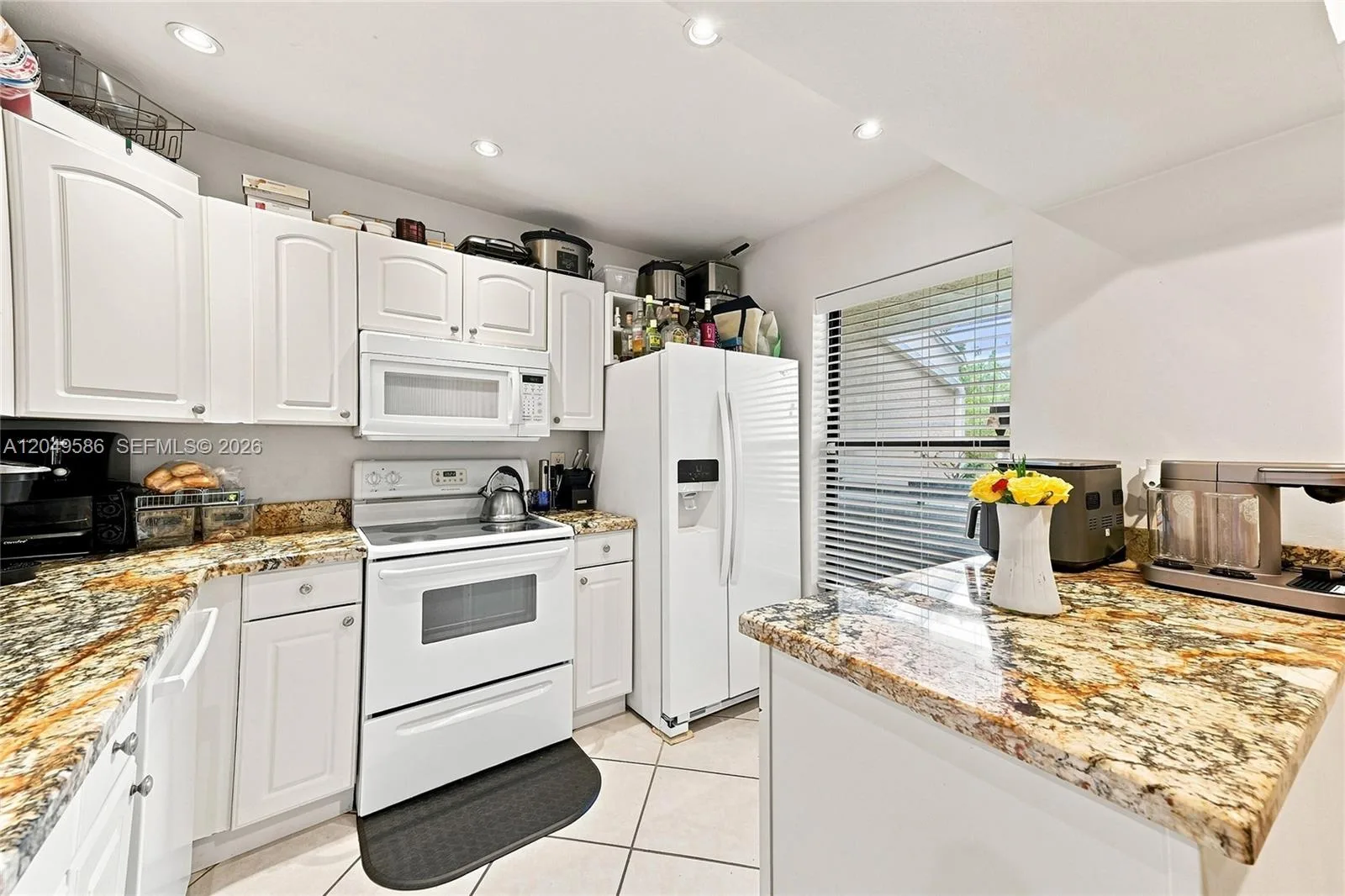9858 NW 3rd St # 9858, Plantation, FL 33324 photo 2