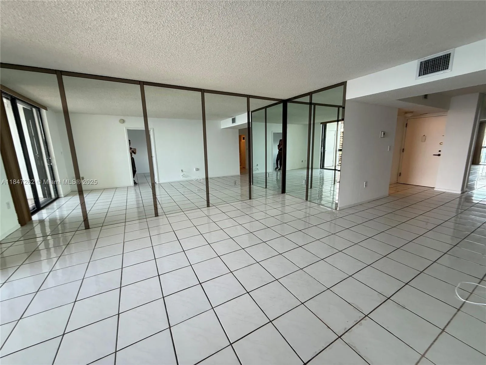 2333 Brickell Ave # 1603, Miami, FL 33129 photo 4