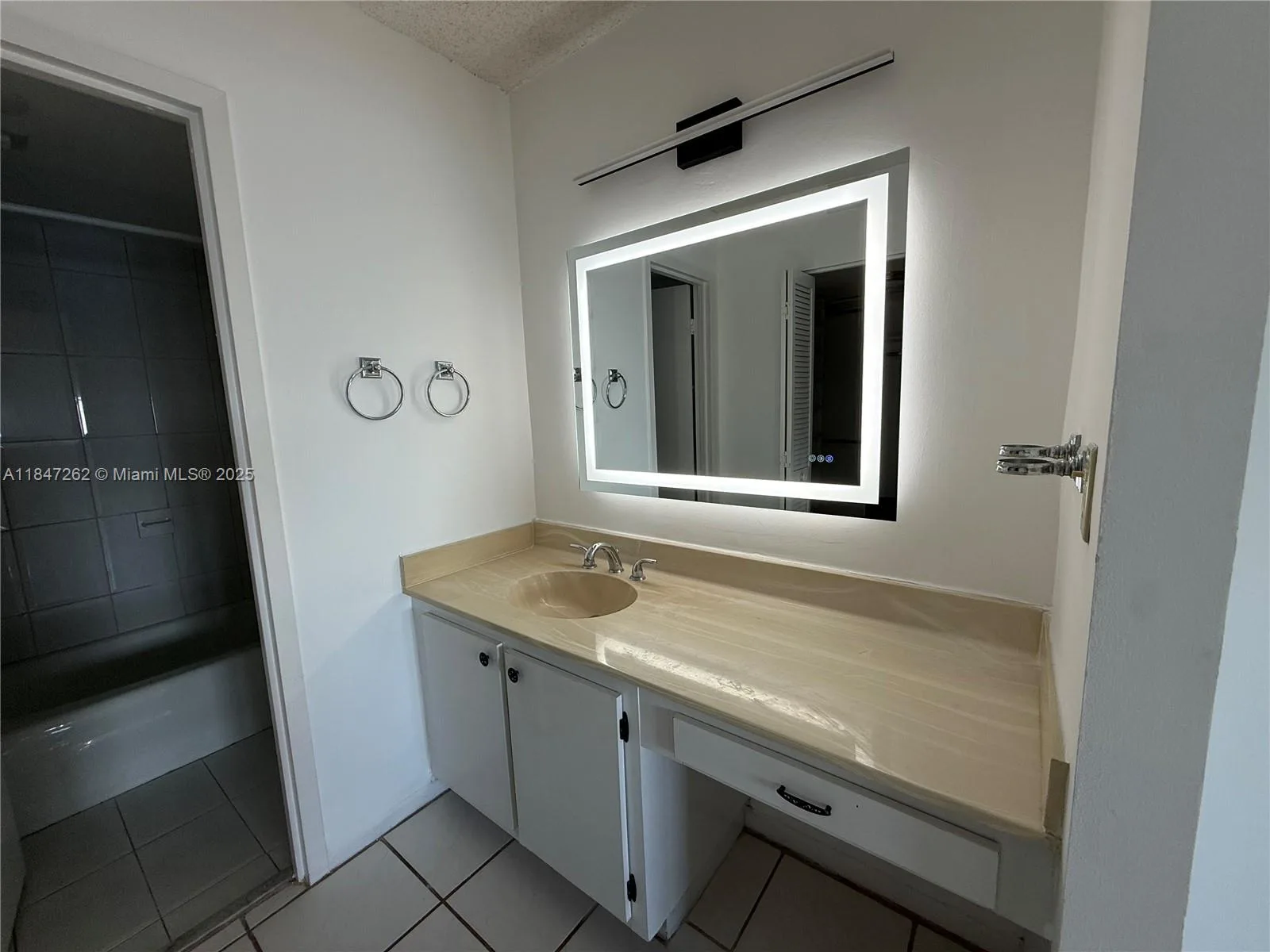 2333 Brickell Ave # 1603, Miami, FL 33129 photo 7