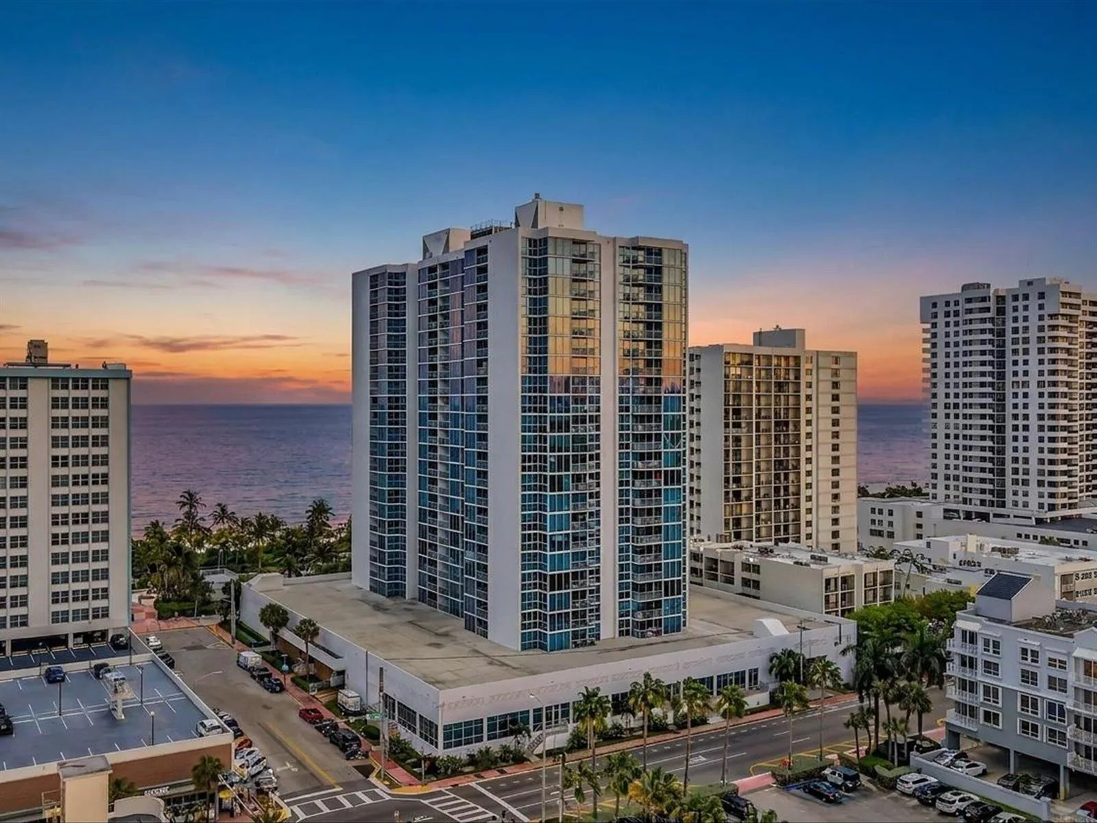 2655 Collins Avenue # Unit 1710, Miami Beach, FL 33140