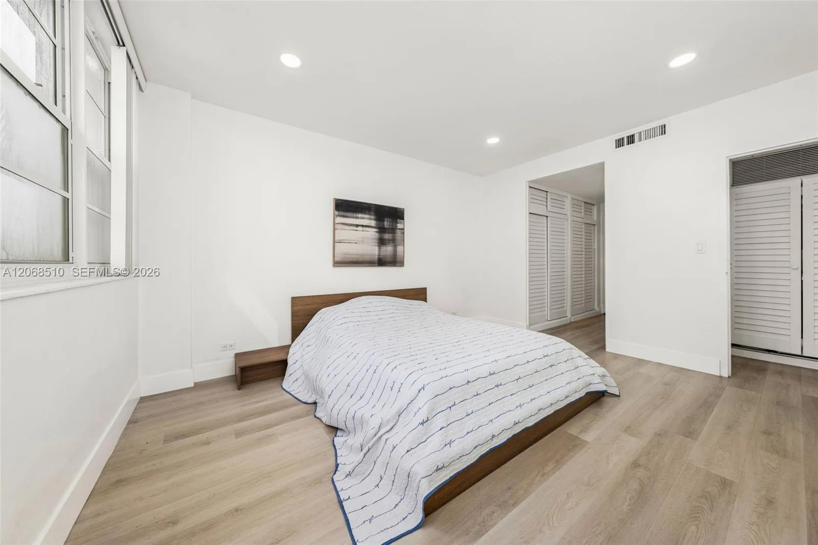 1408 Brickell Bay Dr # 518, Miami, FL 33131 photo 11