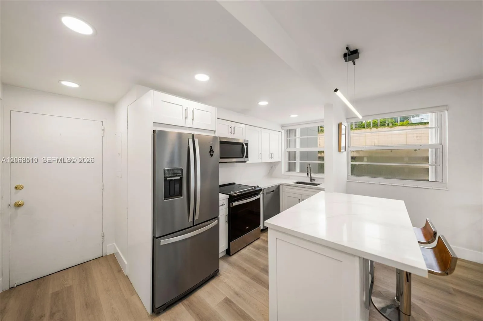 1408 Brickell Bay Dr # 518, Miami, FL 33131 photo 7