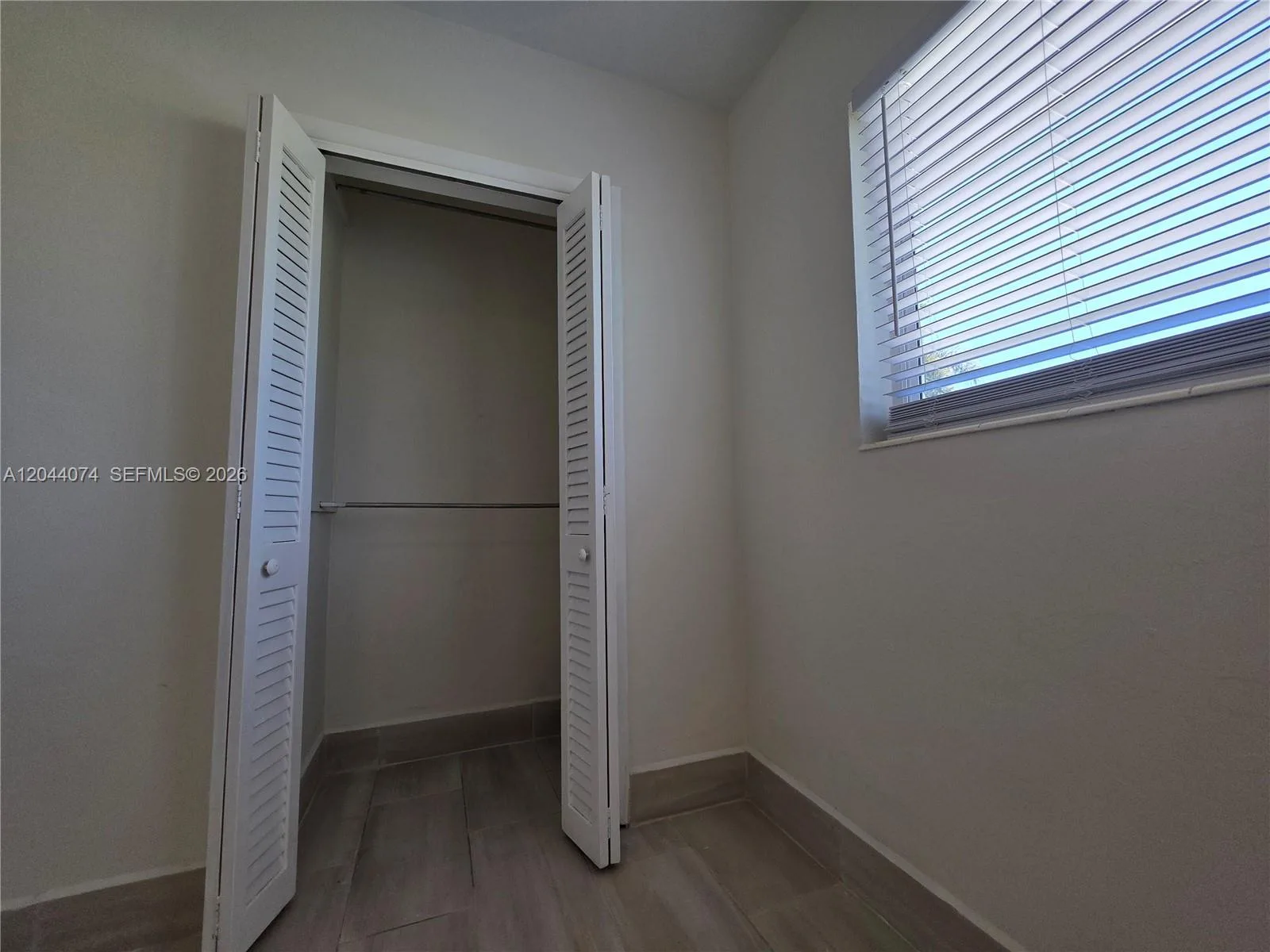 120 NE 10th Ave # 3, Hallandale Beach, FL 33009 photo 11