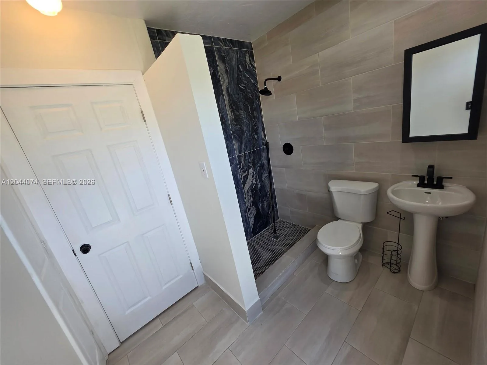 120 NE 10th Ave # 3, Hallandale Beach, FL 33009 photo 12