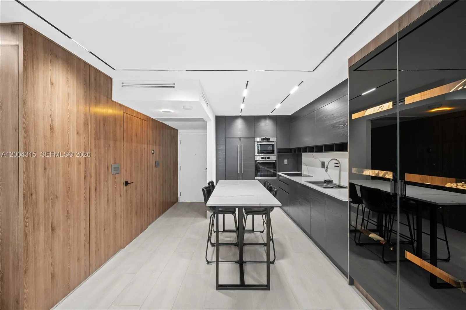 2301 Collins Ave # 432, Miami Beach, FL 33139 photo 6