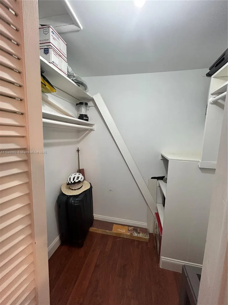 1717 Rodman St # 15, Hollywood, FL 33020 photo 11
