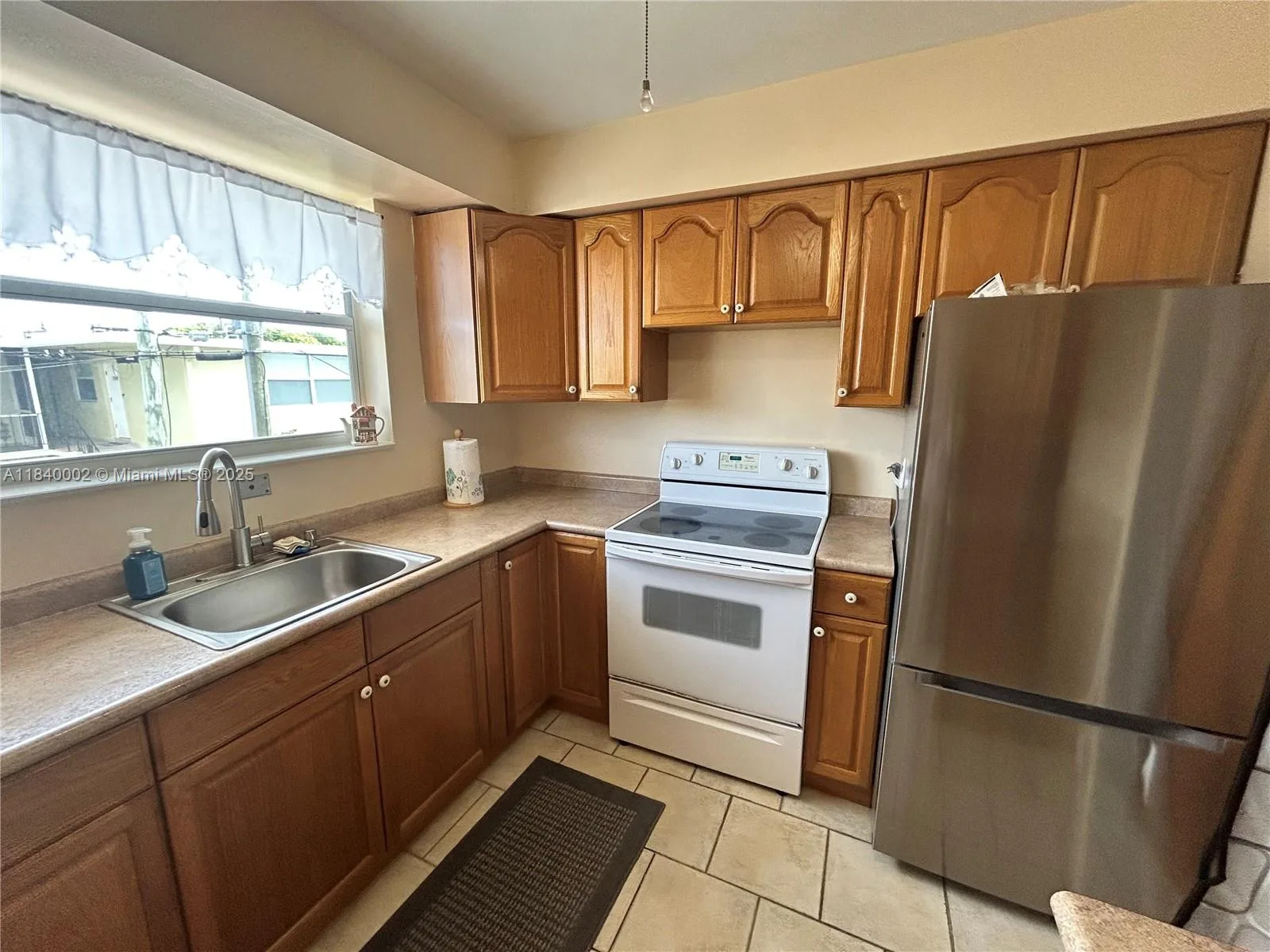 1717 Rodman St # 15, Hollywood, FL 33020 photo 4