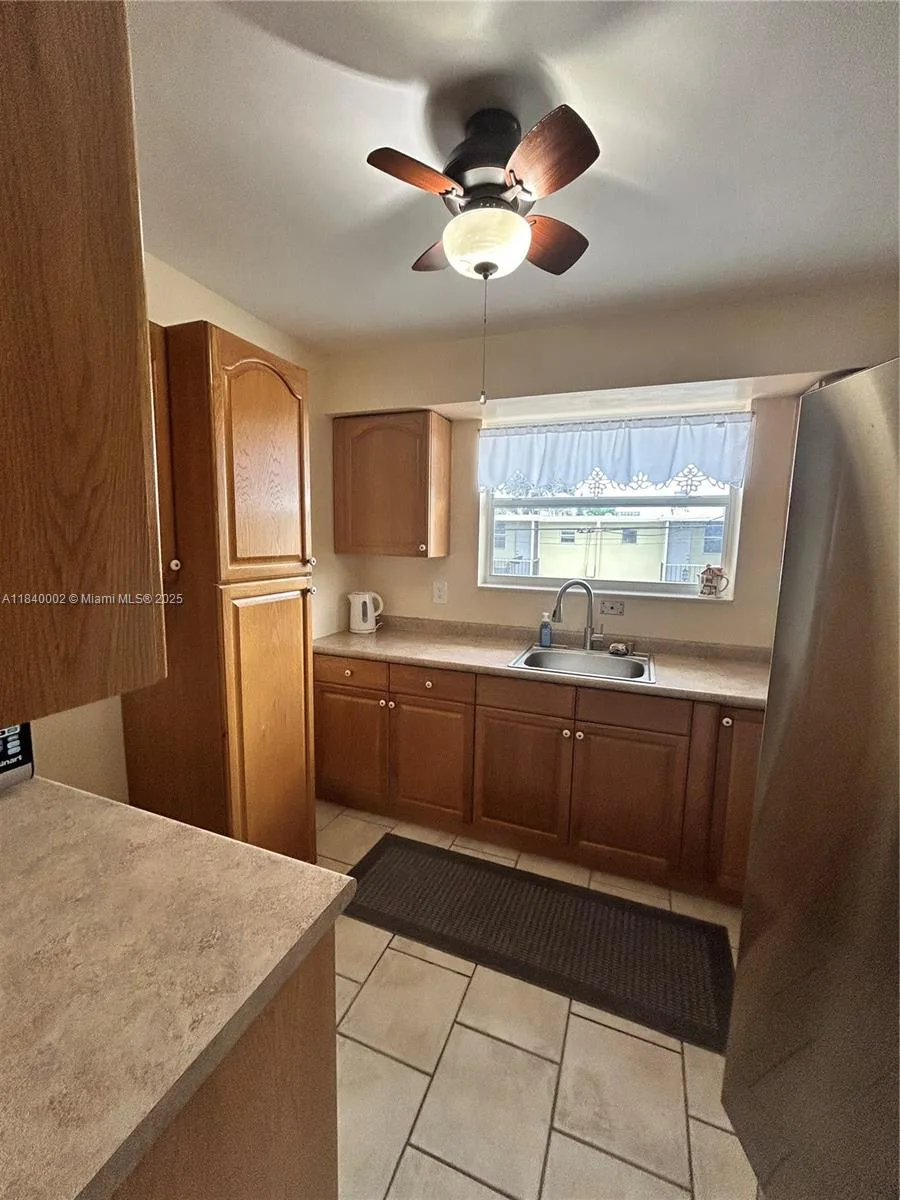 1717 Rodman St # 15, Hollywood, FL 33020 photo 7