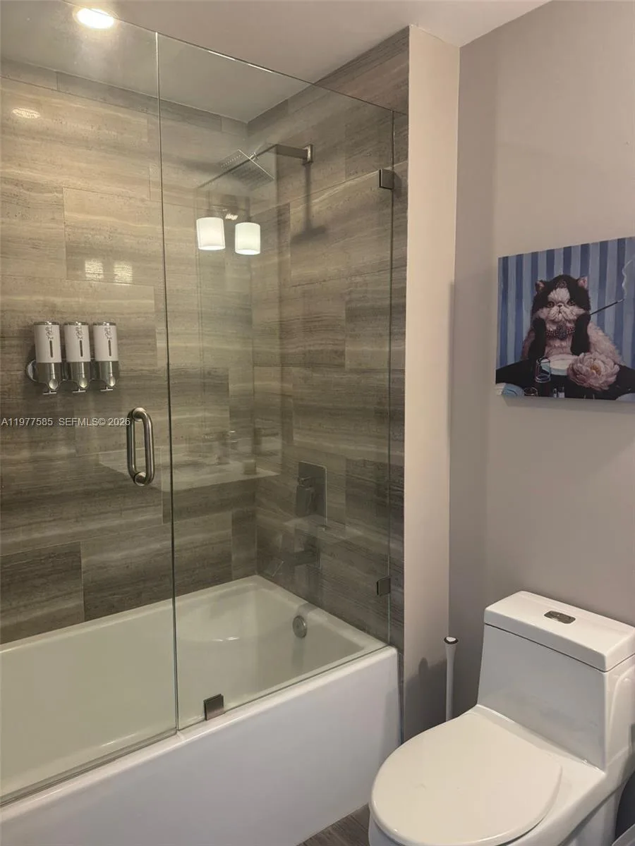 1300 Brickell Bay Dr # 2512, Miami, FL 33131 photo 8