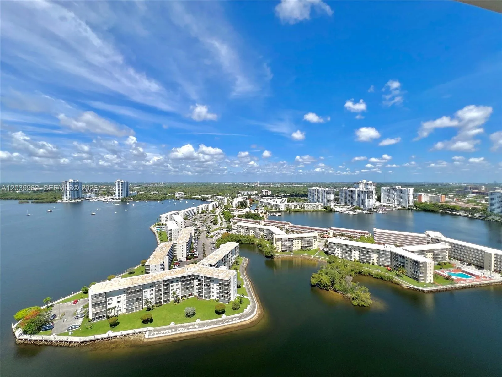 1000 W Island Blvd # 3010, Aventura, FL 33160