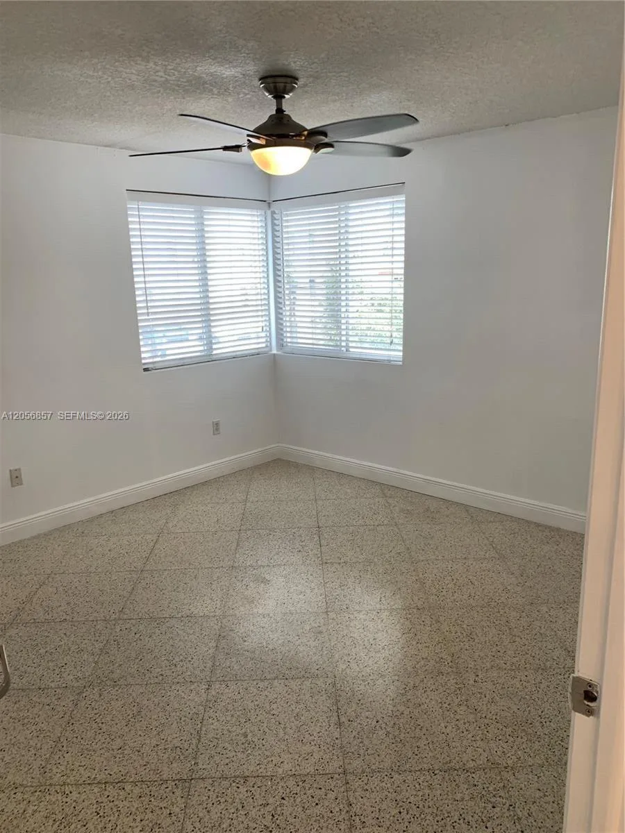 498 SW 2nd St # 2C, Miami, FL 33130 photo 5