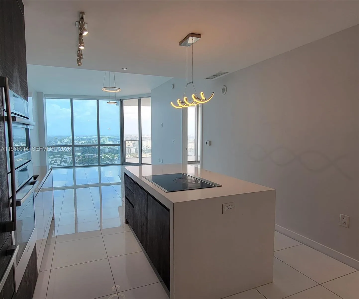 851 NE 1st Ave # 1806, Miami, FL 33132 photo 13