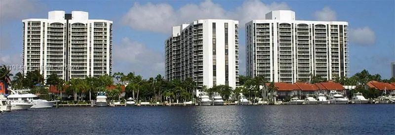 3610 Yacht Club Dr # 1002, Aventura, FL 33180
