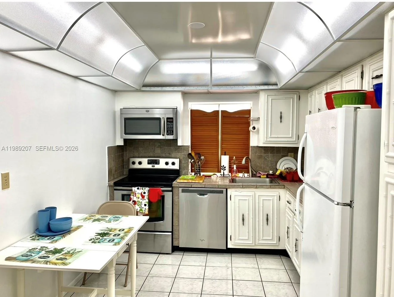 800 Parkview Dr # 222, Hallandale Beach, FL 33009 photo 4