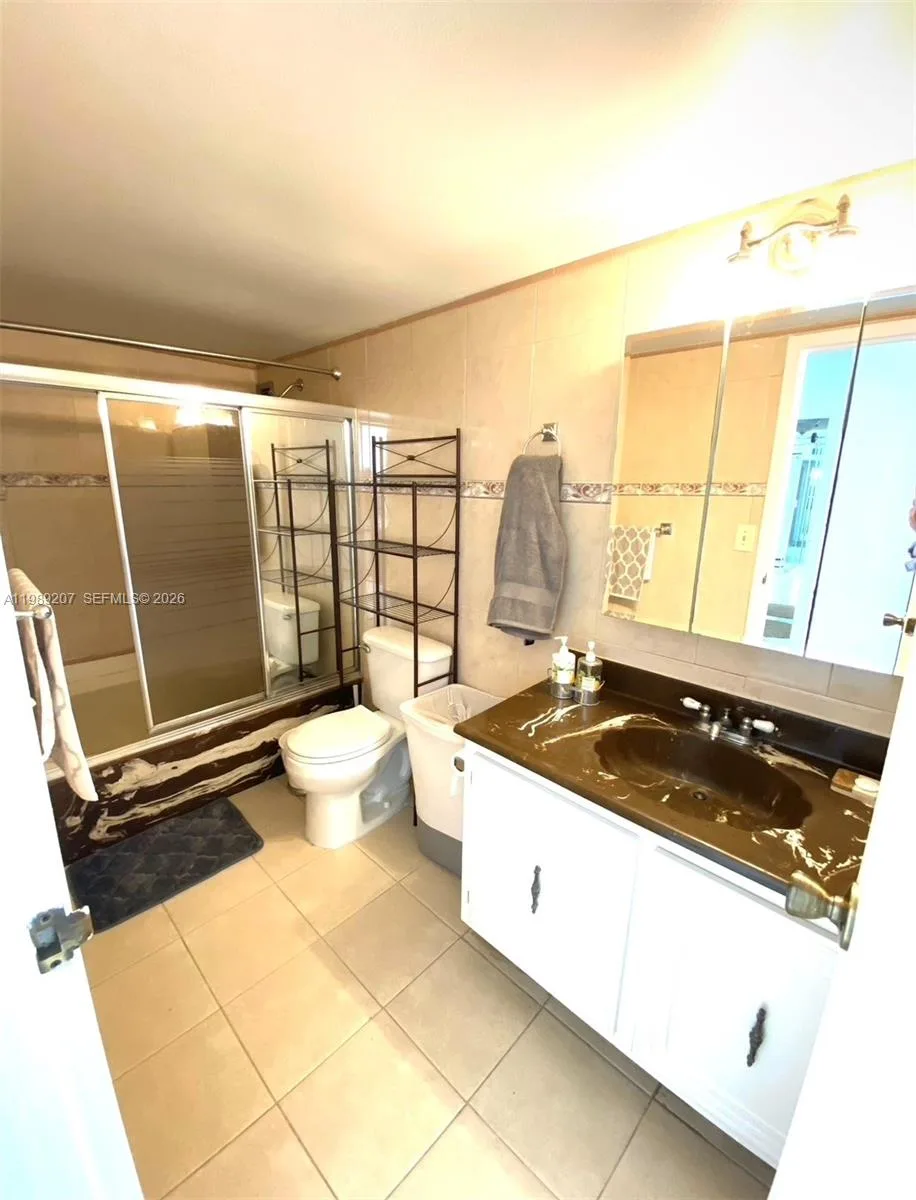800 Parkview Dr # 222, Hallandale Beach, FL 33009 photo 5