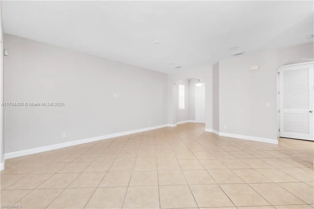 19726 Tesoro Way, Estero, FL 33967 photo 5