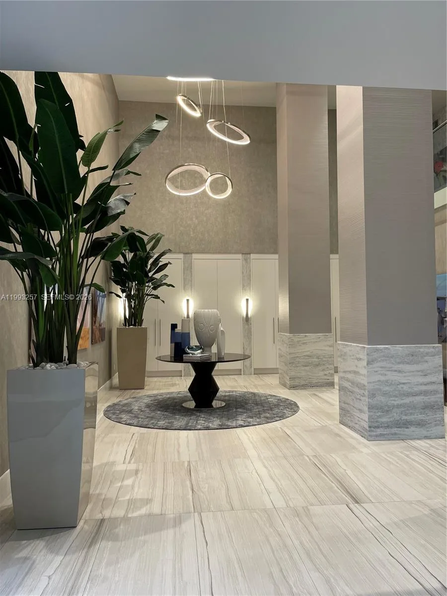 2301 S Ocean Dr # 607, Hollywood, FL 33019