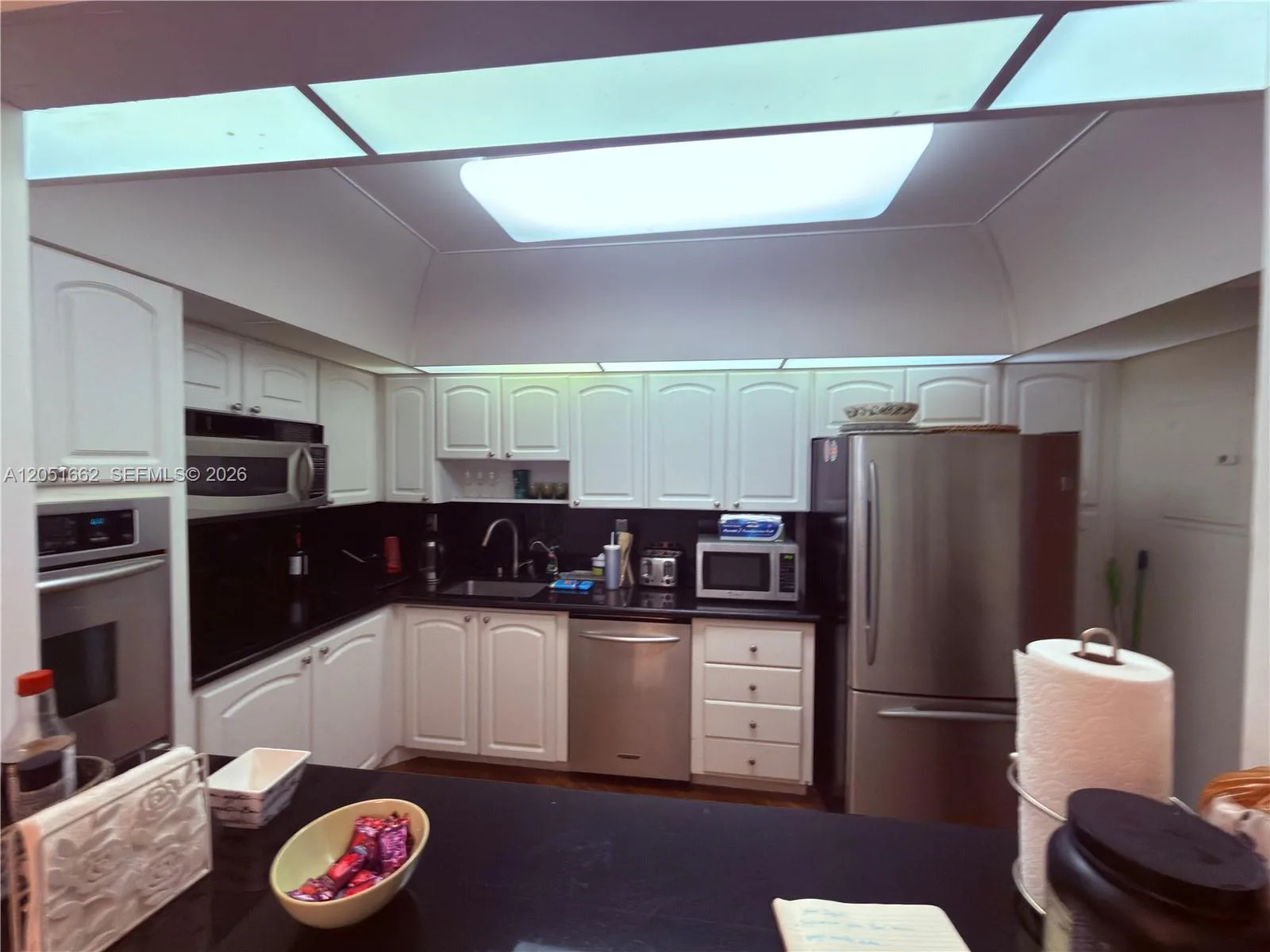 19380 Collins Ave # 404, Sunny Isles Beach, FL 33160 photo 2