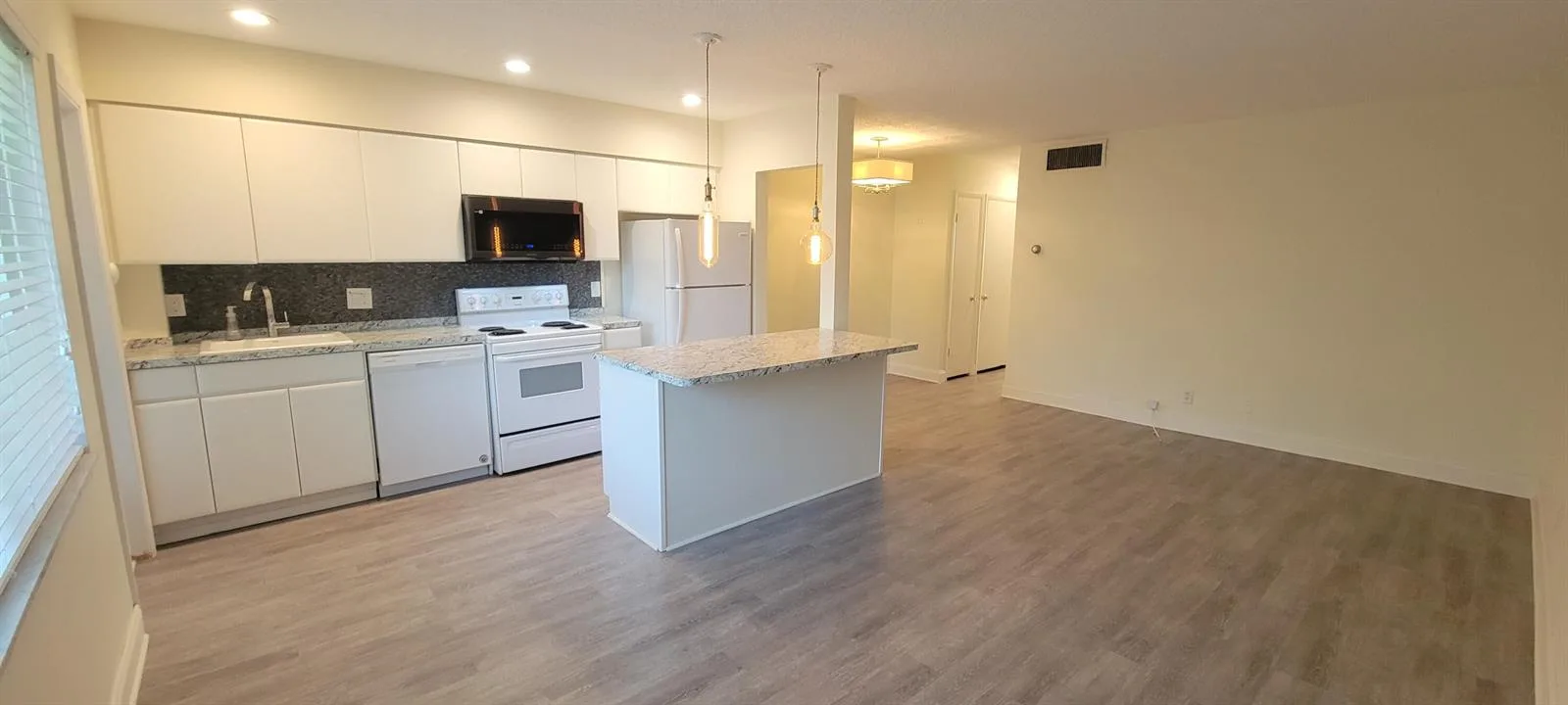 2110 NE 39TH Street # 3B, Fort Lauderdale, FL 33308 photo 7