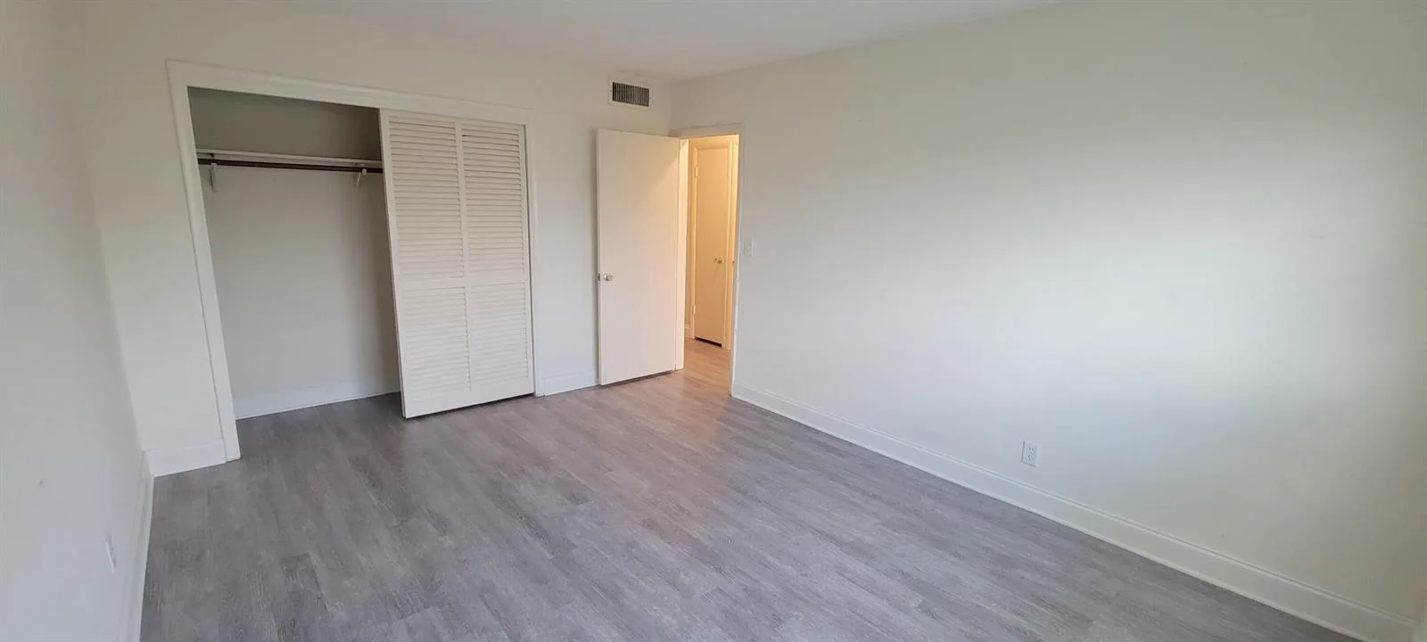 2110 NE 39TH Street # 3B, Fort Lauderdale, FL 33308 photo 9
