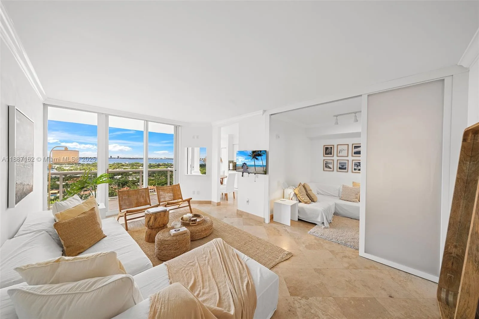 4779 Collins Ave # 2006, Miami Beach, FL 33140 photo 2