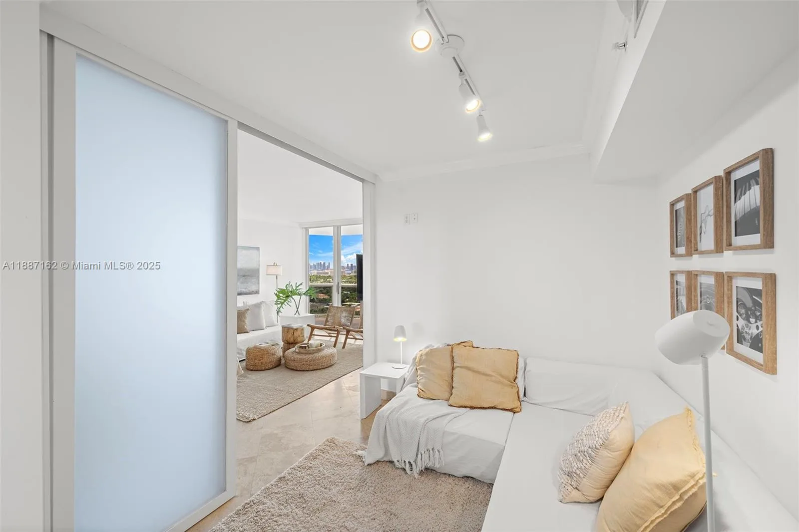 4779 Collins Ave # 2006, Miami Beach, FL 33140 photo 8