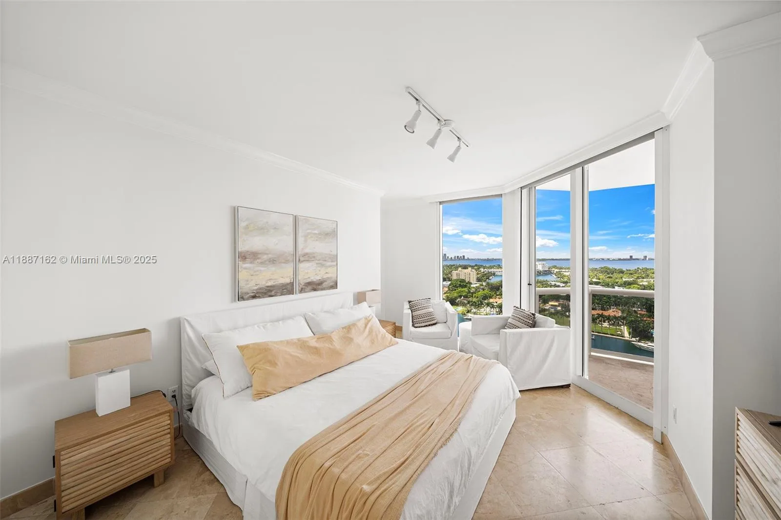 4779 Collins Ave # 2006, Miami Beach, FL 33140 photo 9